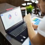 انجام کلیه تکالیف مالیاتی